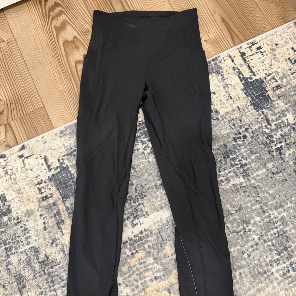 Lululemon Lead The Pack Crop 23" Black Size 4